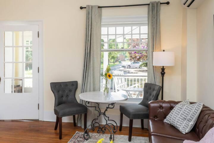 The Legacy Inn Luray Bagian luar foto