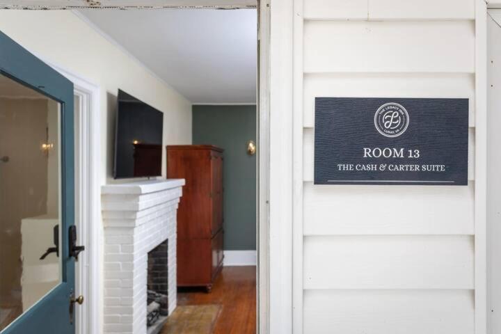 The Legacy Inn Luray Bagian luar foto