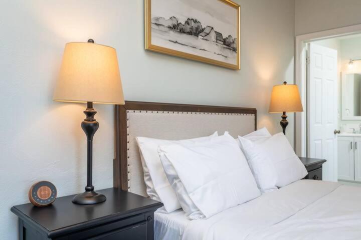 The Legacy Inn Luray Bagian luar foto