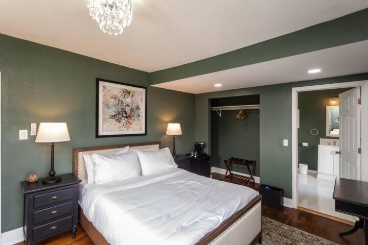The Legacy Inn Luray Bagian luar foto