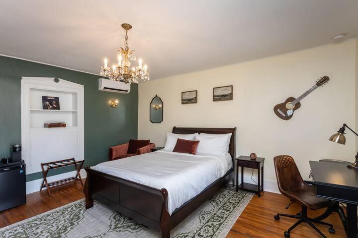 The Legacy Inn Luray Bagian luar foto